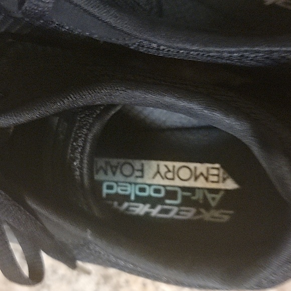 Skechers shoes - Picture 3 of 5